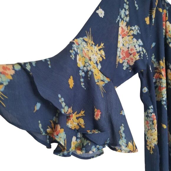 CHAPS Navy Blue Floral Three Quarter Sleeve Top - Size Large - Picture 6 of 10